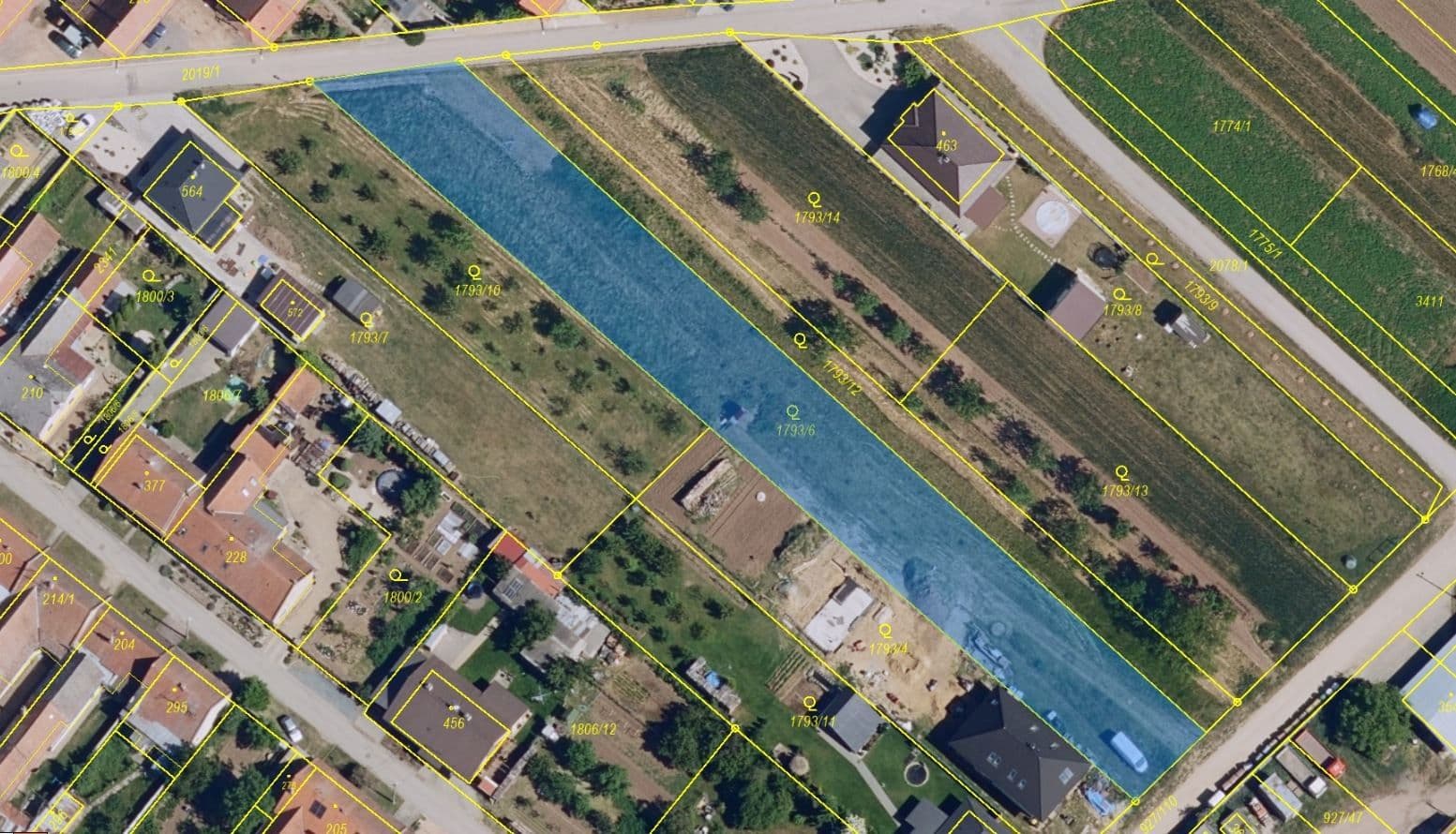 Prodej pozemku 3.285 m², Ivaň, Jihomoravský kraj Prodej pozemku 3.285 m², Ivaň, Jihomoravský kraj