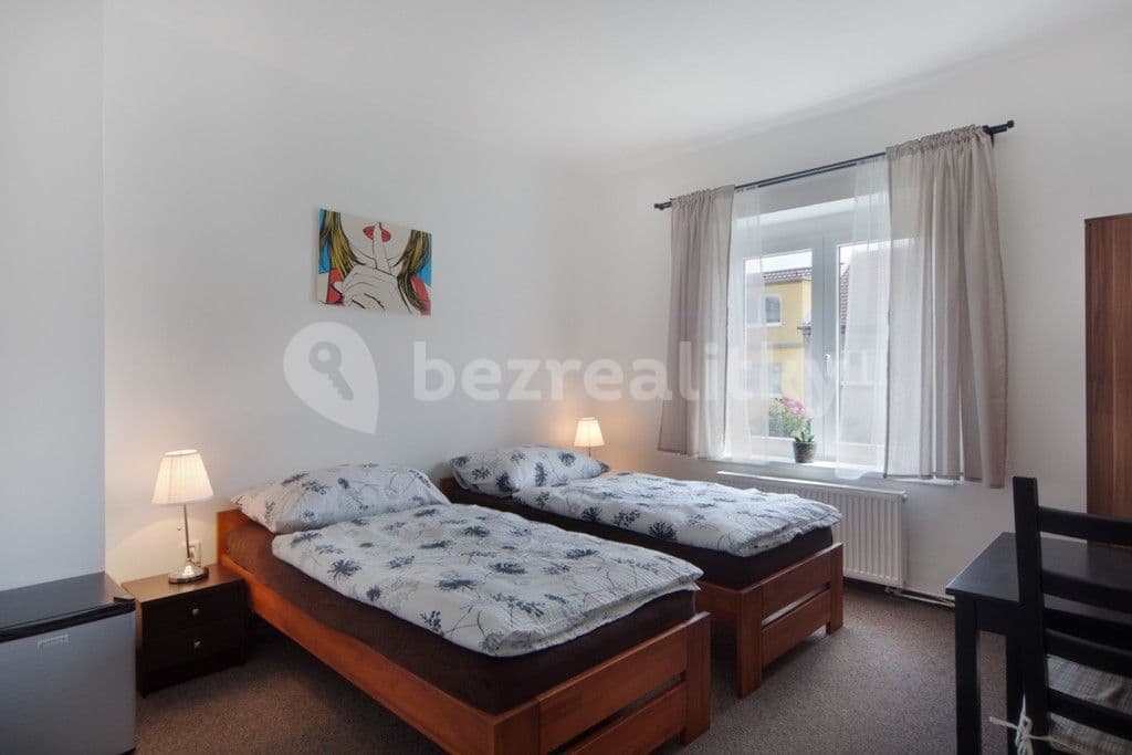 Pronájem bytu 1+kk 20 m², Podléšková, Praha, Praha Pronájem bytu 1+kk 20 m², Podléšková, Praha, Praha