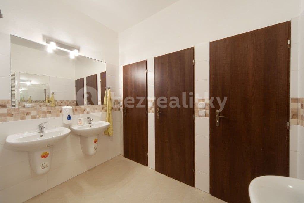 Pronájem bytu 1+kk 20 m², Podléšková, Praha, Praha Pronájem bytu 1+kk 20 m², Podléšková, Praha, Praha