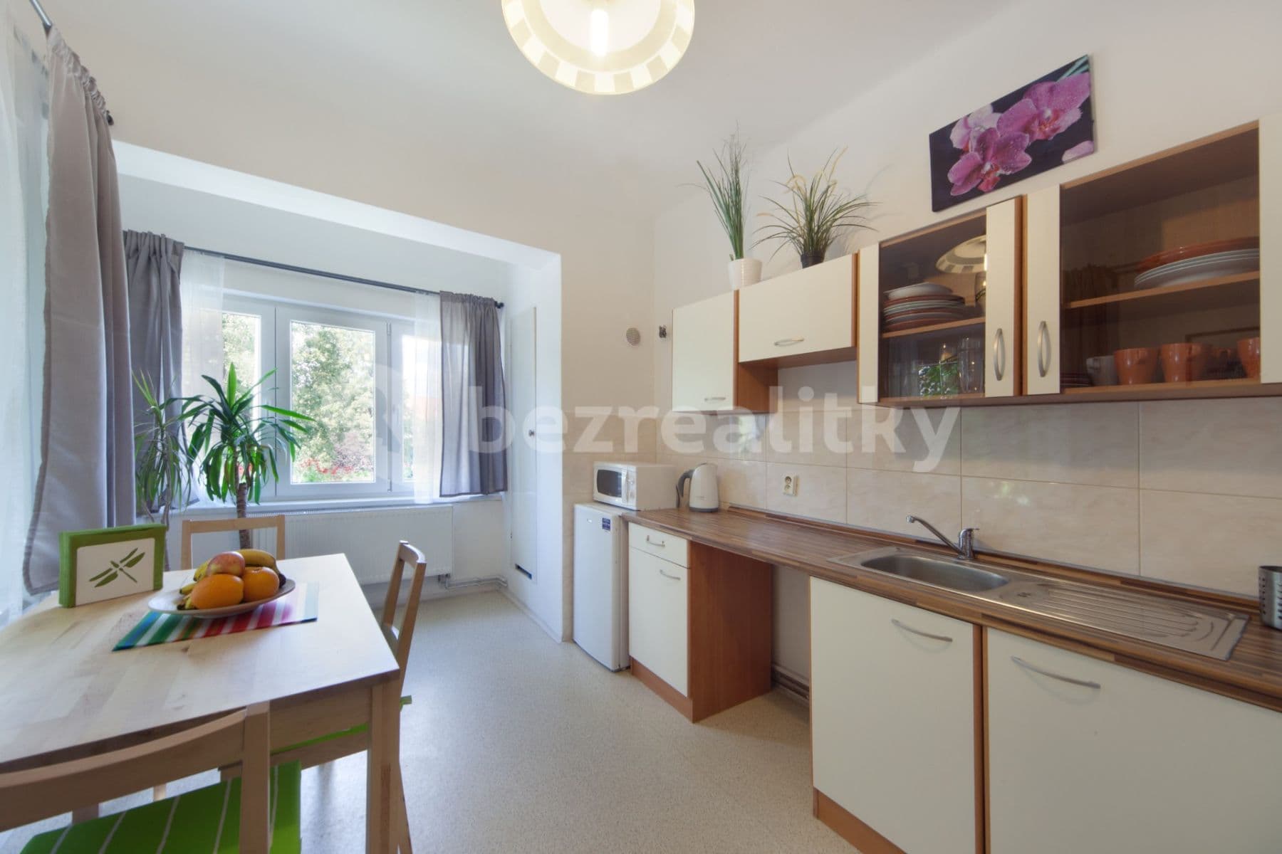 Pronájem bytu 1+kk 20 m², Podléšková, Praha, Praha Pronájem bytu 1+kk 20 m², Podléšková, Praha, Praha