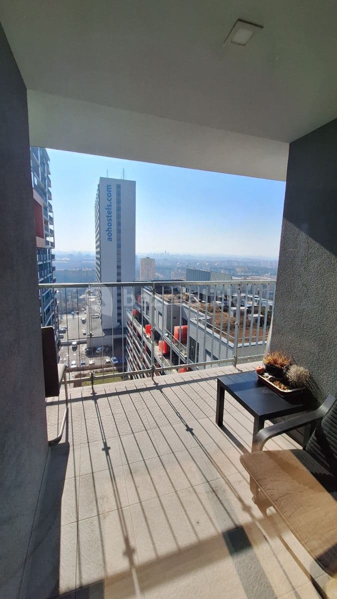 Pronájem bytu 1+kk 35 m², Nad Úžlabinou, Praha, Praha Pronájem bytu 1+kk 35 m², Nad Úžlabinou, Praha, Praha