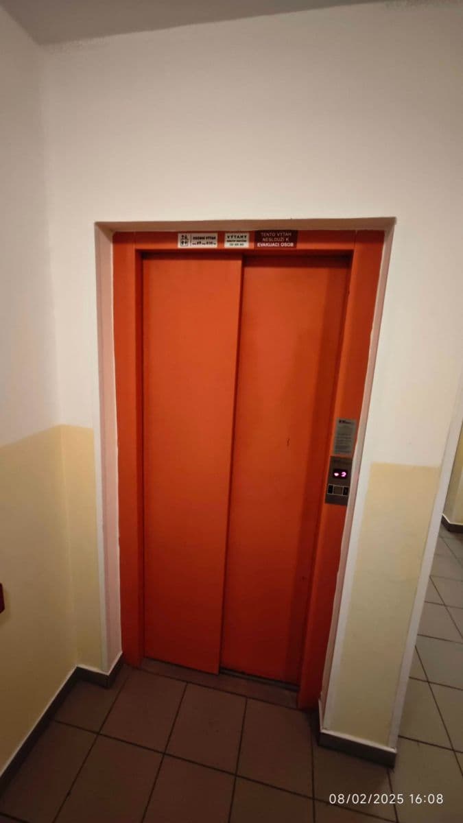 Pronájem bytu 1+kk 44 m², Sluneční stráň, Liberec, Liberecký kraj Pronájem bytu 1+kk 44 m², Sluneční stráň, Liberec, Liberecký kraj