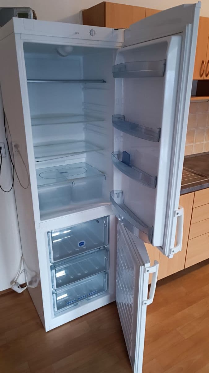 Pronájem bytu 1+kk 44 m², Sluneční stráň, Liberec, Liberecký kraj Pronájem bytu 1+kk 44 m², Sluneční stráň, Liberec, Liberecký kraj
