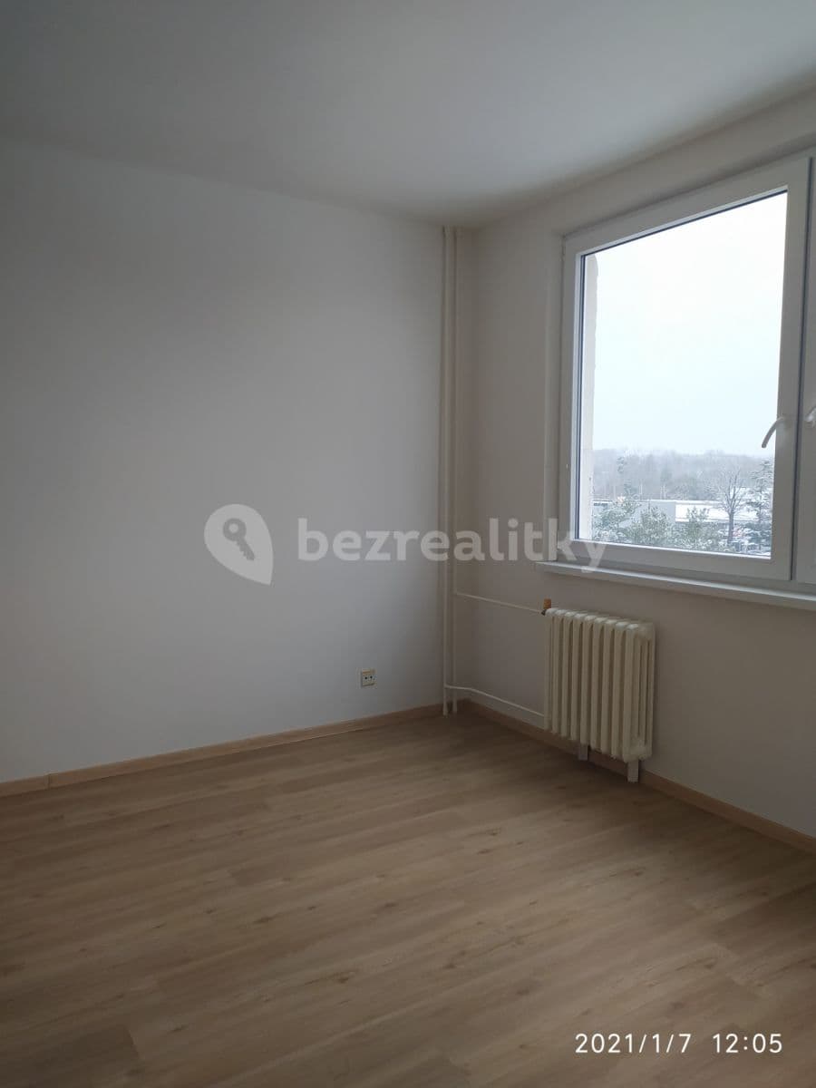Pronájem bytu 2+kk 32 m², Brožíkova, Hradec Králové, Královéhradecký kraj Pronájem bytu 2+kk 32 m², Brožíkova, Hradec Králové, Královéhradecký kraj