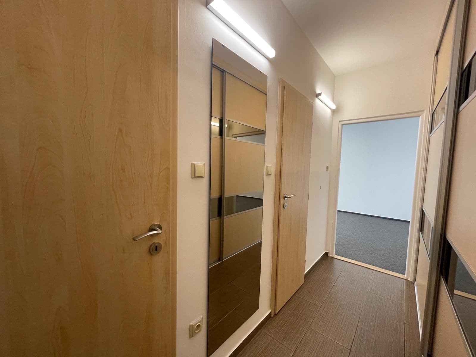 Pronájem bytu 1+1 37 m², Dr. Martínka, Ostrava, Moravskoslezský kraj Pronájem bytu 1+1 37 m², Dr. Martínka, Ostrava, Moravskoslezský kraj