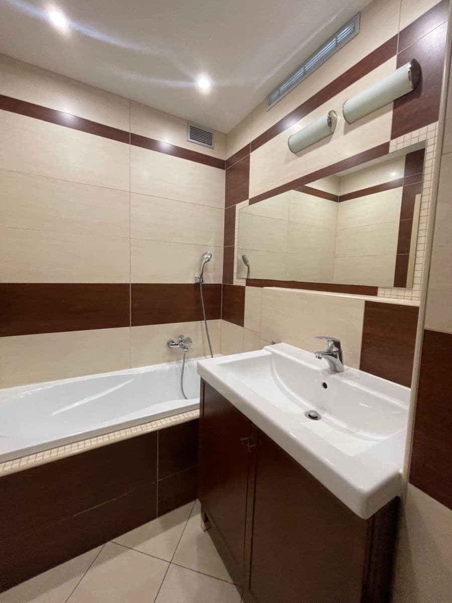 Pronájem bytu 1+1 37 m², Dr. Martínka, Ostrava, Moravskoslezský kraj Pronájem bytu 1+1 37 m², Dr. Martínka, Ostrava, Moravskoslezský kraj