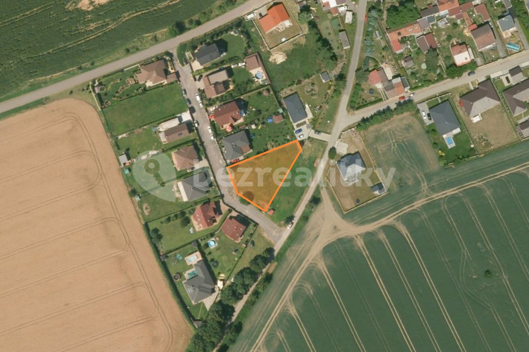 Prodej pozemku 1.135 m², Hostouň, Hostouň, Středočeský kraj Prodej pozemku 1.135 m², Hostouň, Hostouň, Středočeský kraj