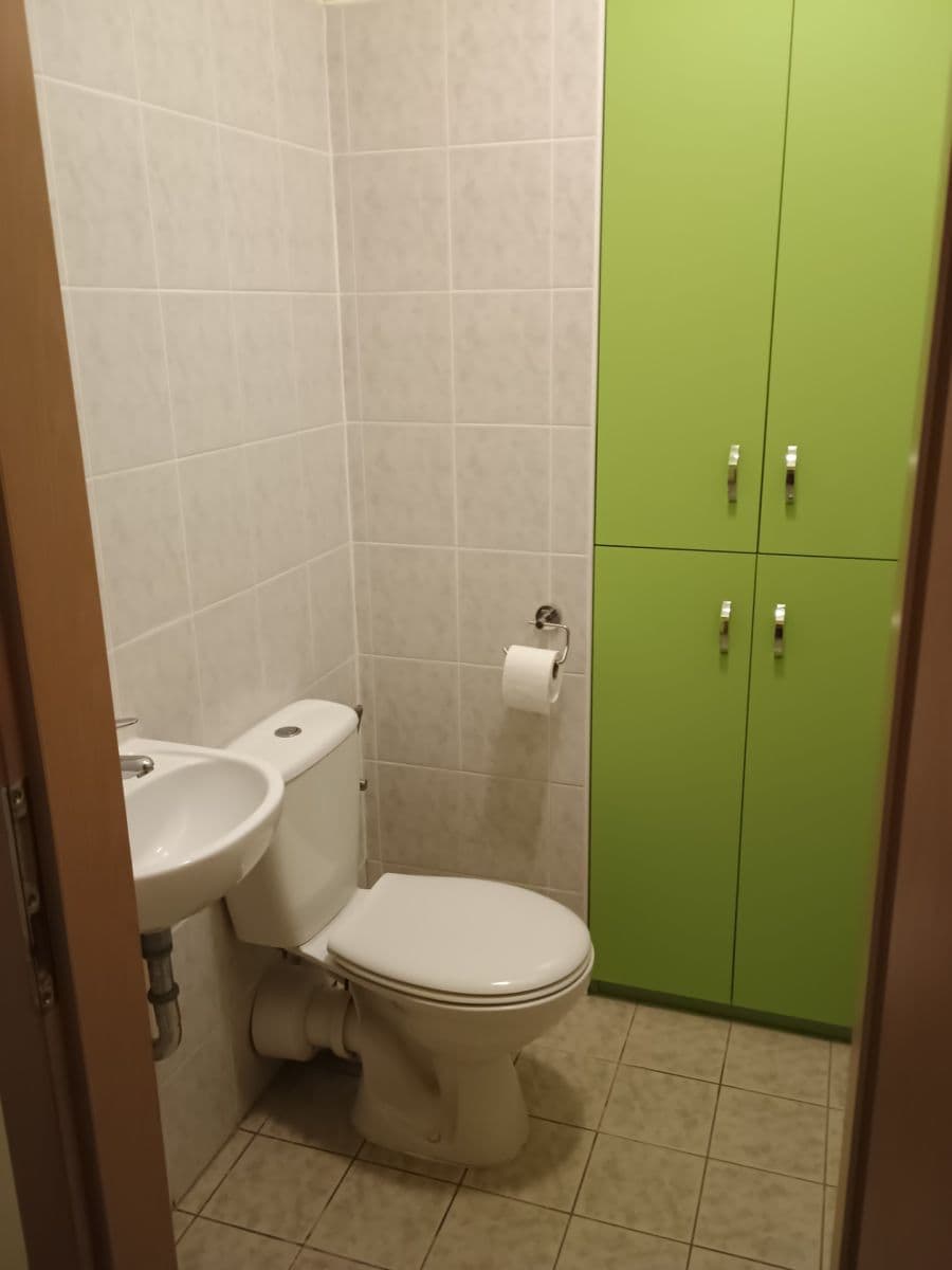 Pronájem bytu 3+kk 72 m², Nad Paloučkem, Beroun, Středočeský kraj Pronájem bytu 3+kk 72 m², Nad Paloučkem, Beroun, Středočeský kraj