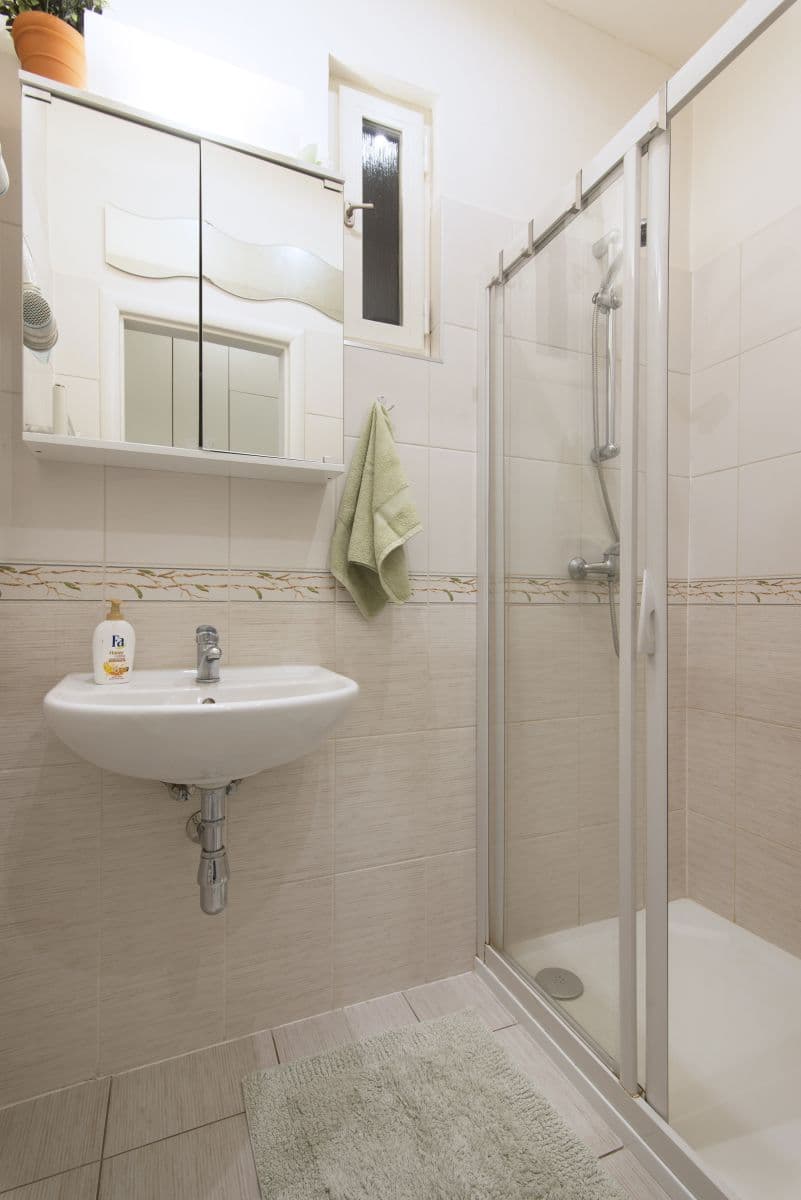 Pronájem bytu 50 m², Slavojova, Praha, Praha Pronájem bytu 50 m², Slavojova, Praha, Praha