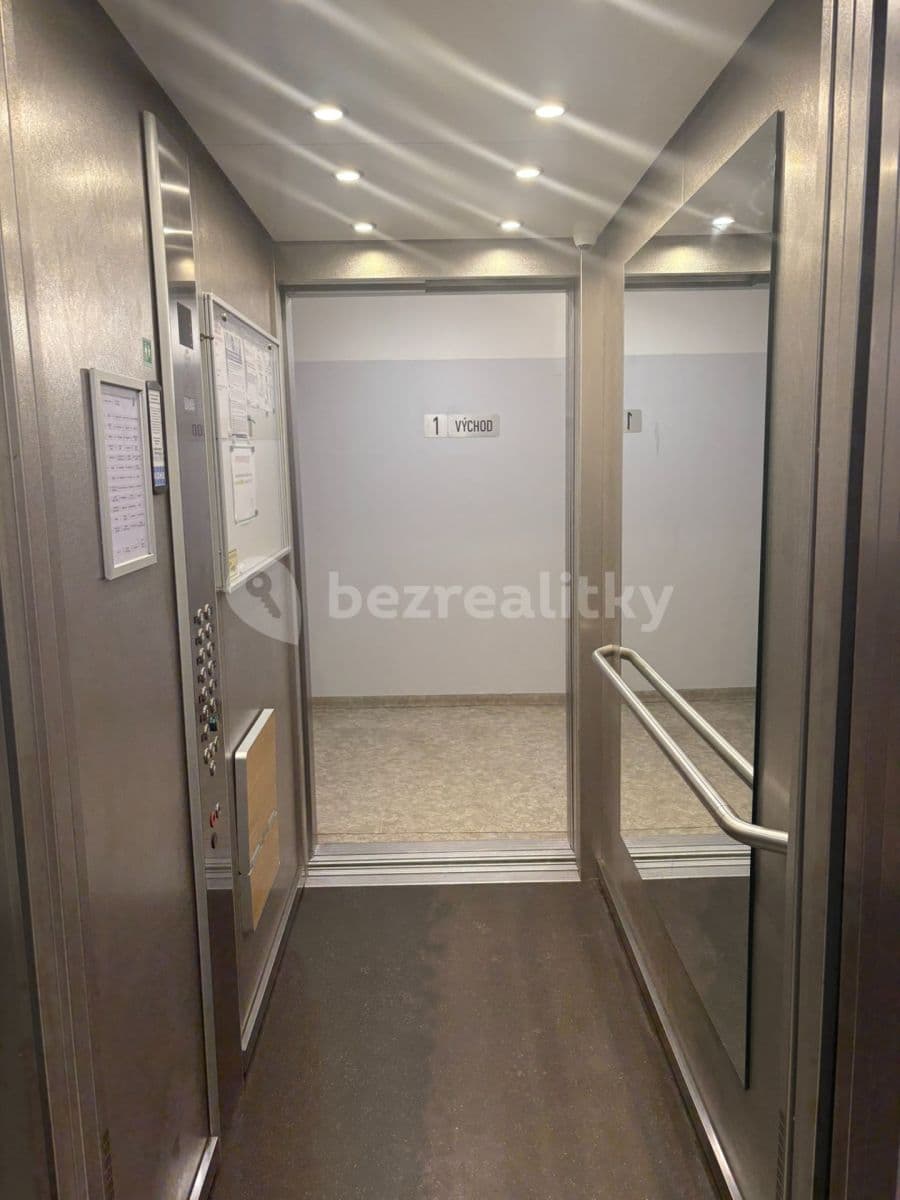 Pronájem bytu 3+1 91 m², Nevanova, Praha, Praha Pronájem bytu 3+1 91 m², Nevanova, Praha, Praha