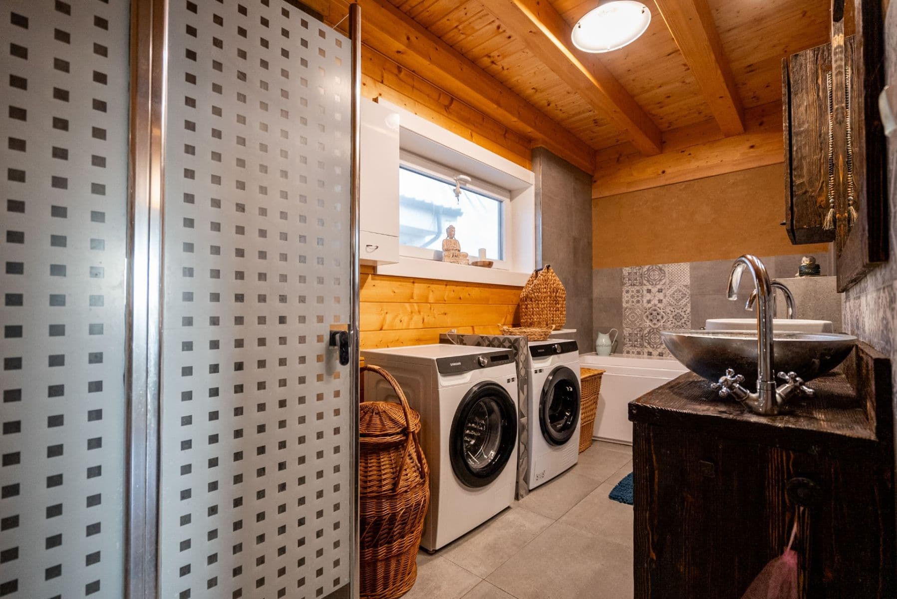 Pronájem domu 142 m², pozemek 477 m², Malé Leváre, Bratislavský kraj Pronájem domu 142 m², pozemek 477 m², Malé Leváre, Bratislavský kraj