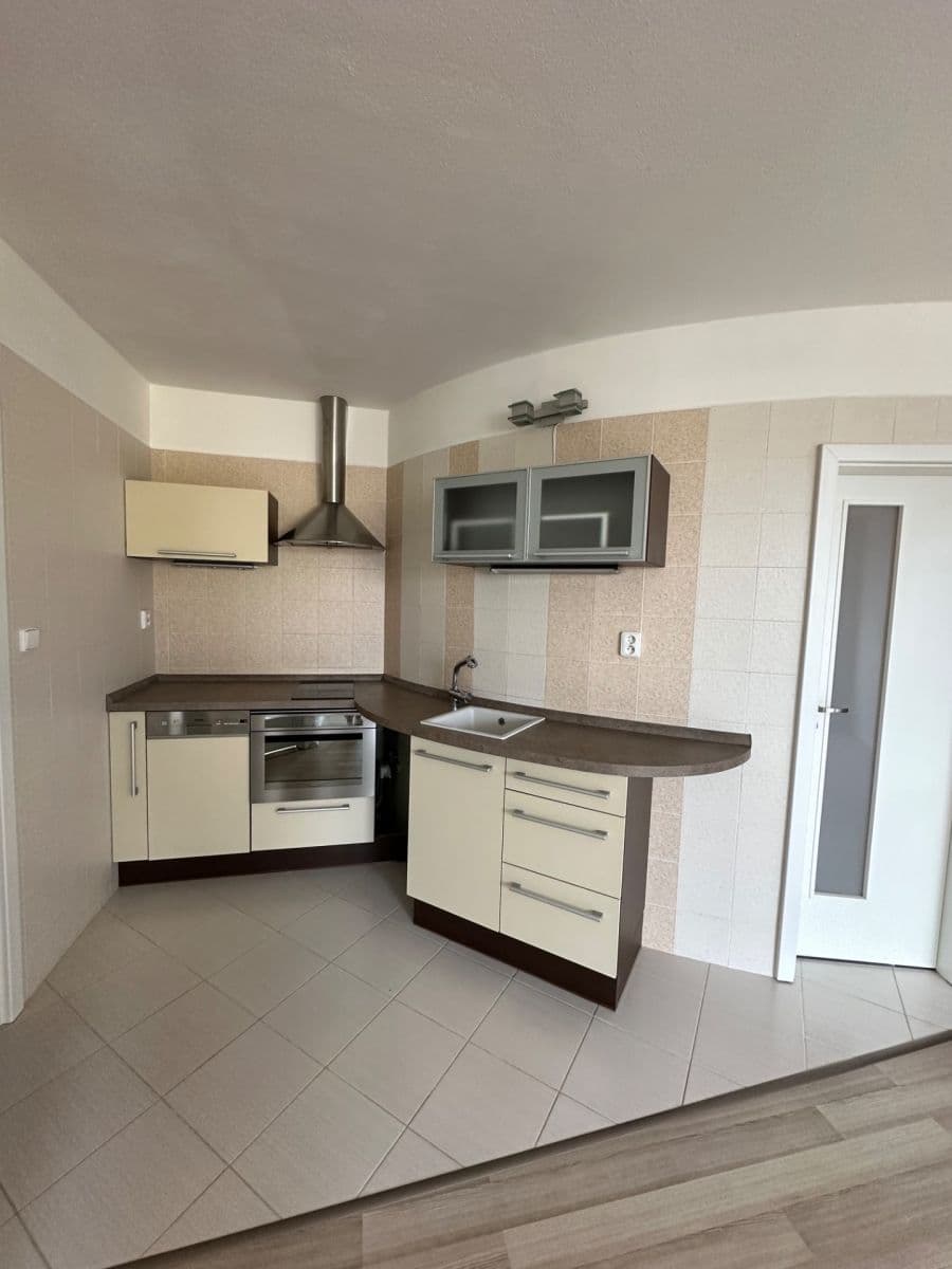 Pronájem bytu 2+kk 44 m², Nad Papežem, Dobříš, Středočeský kraj Pronájem bytu 2+kk 44 m², Nad Papežem, Dobříš, Středočeský kraj