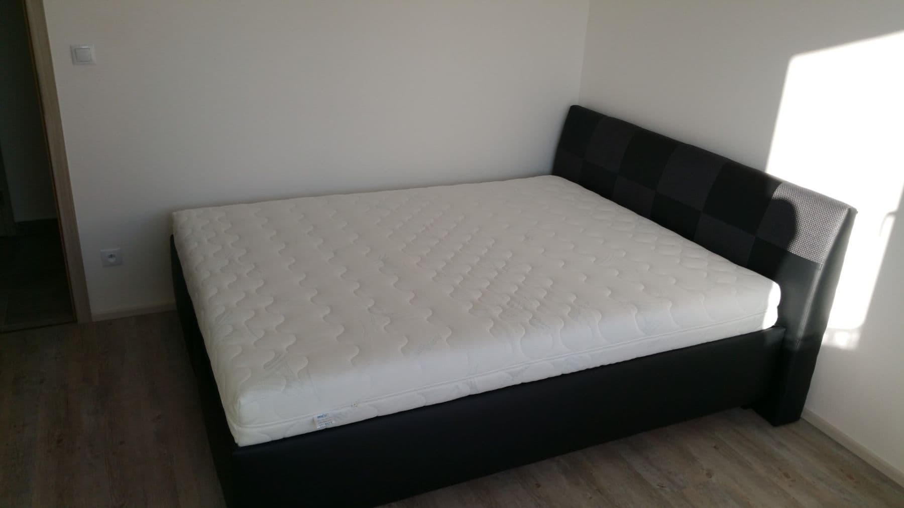 Pronájem bytu 3+kk 78 m², Novodvorská, Brno, Jihomoravský kraj Pronájem bytu 3+kk 78 m², Novodvorská, Brno, Jihomoravský kraj