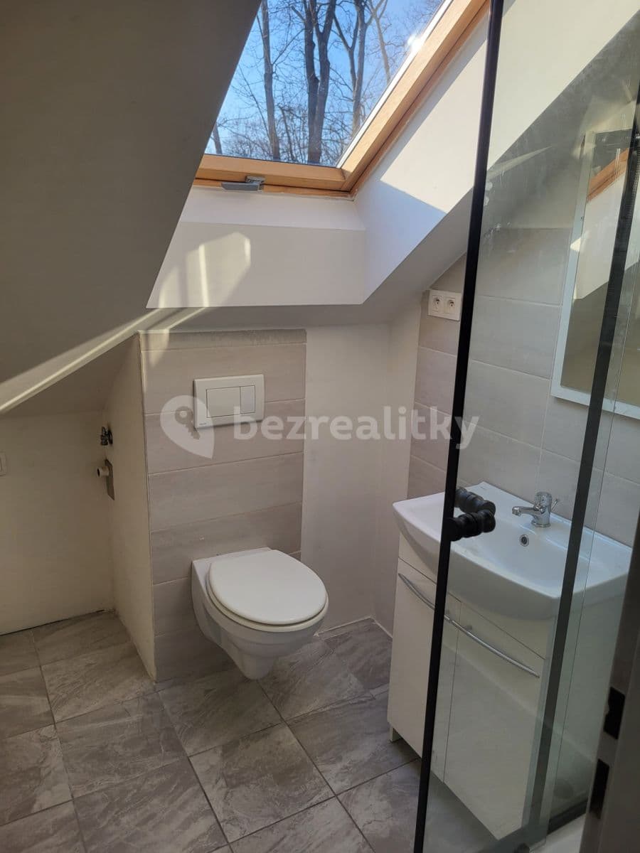Pronájem bytu 1+kk 21 m², Průmyslová, Strančice, Středočeský kraj Pronájem bytu 1+kk 21 m², Průmyslová, Strančice, Středočeský kraj