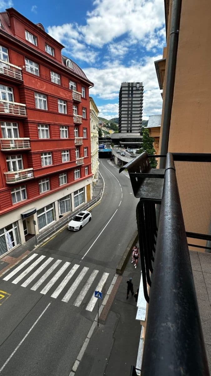 Pronájem bytu 2+1 55 m², I. P. Pavlova, Karlovy Vary, Karlovarský kraj Pronájem bytu 2+1 55 m², I. P. Pavlova, Karlovy Vary, Karlovarský kraj