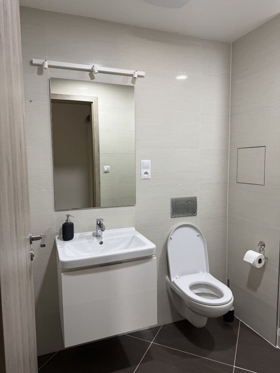 Pronájem bytu 2+kk 50 m², Kramperova, Praha, Praha Pronájem bytu 2+kk 50 m², Kramperova, Praha, Praha
