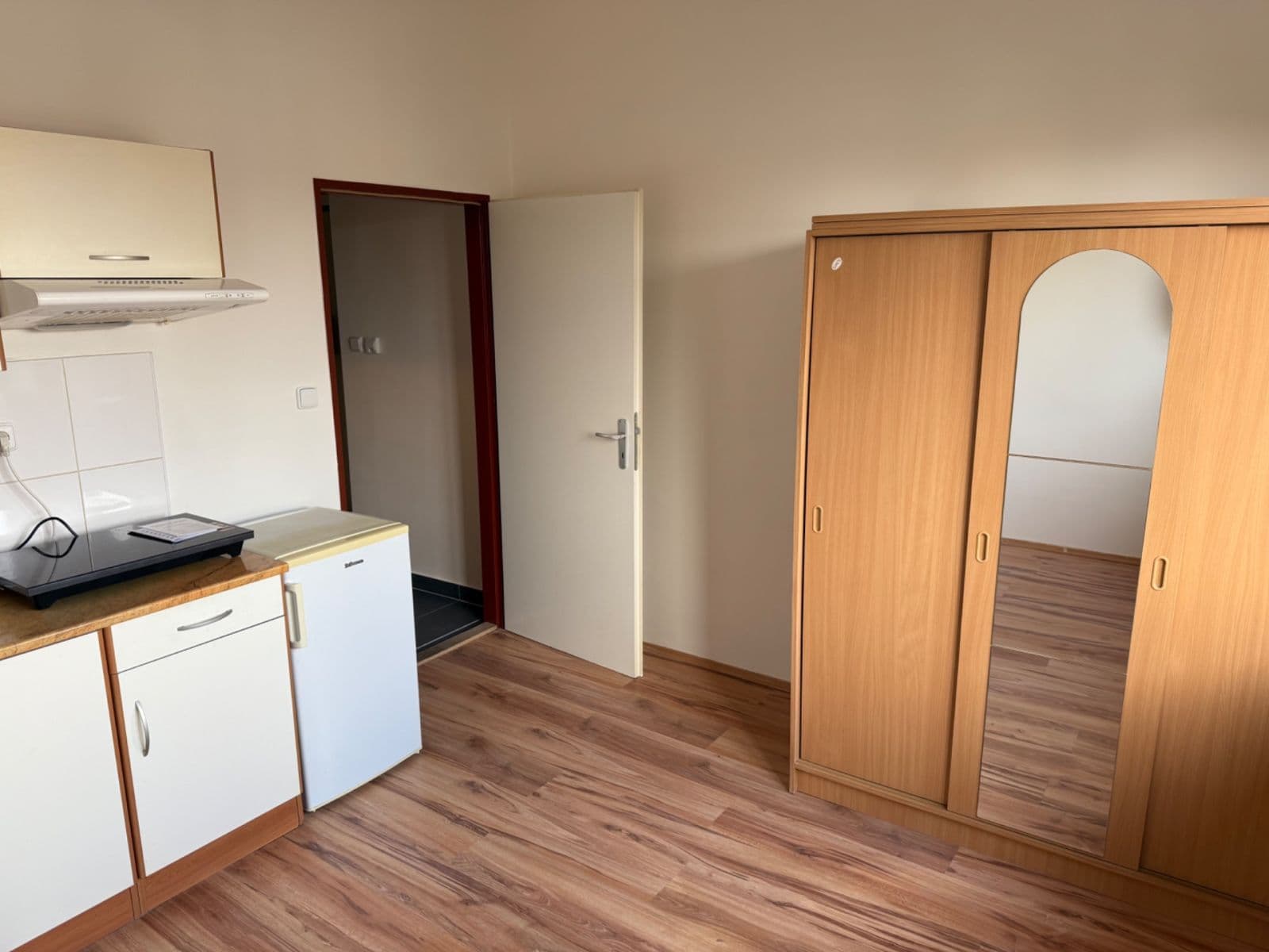 Pronájem bytu 1+kk 21 m², Michelská, Praha, Praha Pronájem bytu 1+kk 21 m², Michelská, Praha, Praha