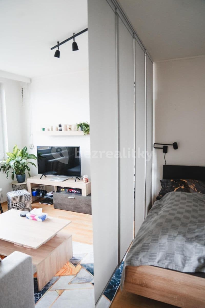 Pronájem bytu 1+kk 39 m², Třinecká, Praha, Praha Pronájem bytu 1+kk 39 m², Třinecká, Praha, Praha