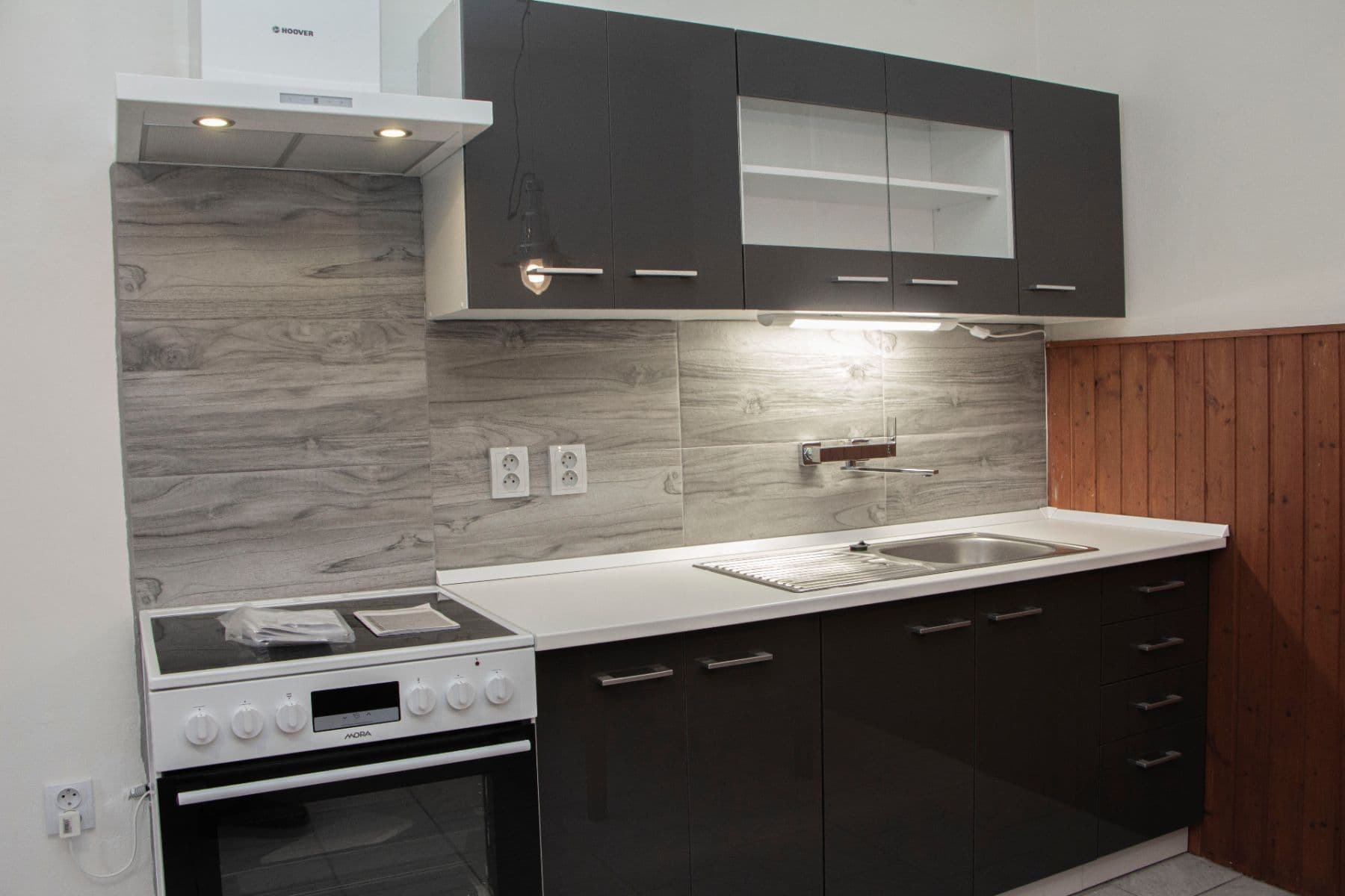 Pronájem bytu 2+1 48 m², Pod Horkou, Vinařice, Středočeský kraj Pronájem bytu 2+1 48 m², Pod Horkou, Vinařice, Středočeský kraj