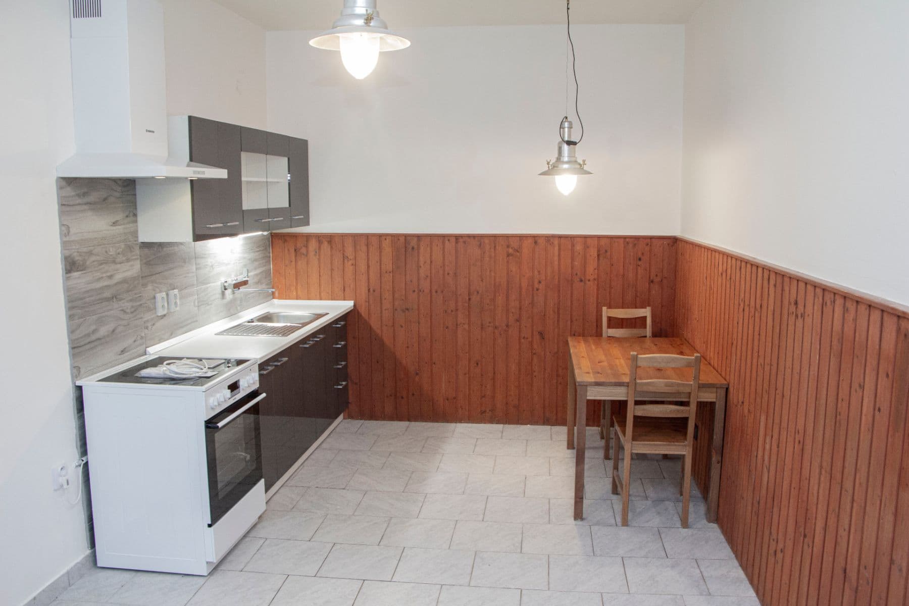 Pronájem bytu 2+1 48 m², Pod Horkou, Vinařice, Středočeský kraj Pronájem bytu 2+1 48 m², Pod Horkou, Vinařice, Středočeský kraj