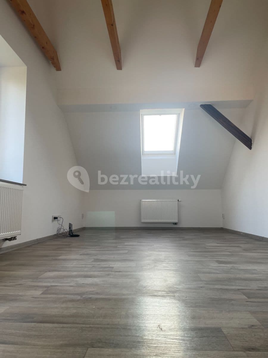 Pronájem bytu 2+kk 45 m², Kmochova, Hostivice, Středočeský kraj Pronájem bytu 2+kk 45 m², Kmochova, Hostivice, Středočeský kraj