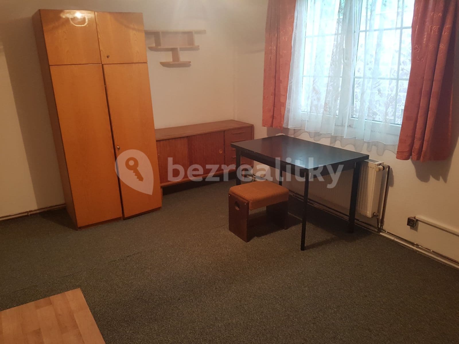 Pronájem bytu 1+kk 25 m², Hornická, Jinočany, Středočeský kraj Pronájem bytu 1+kk 25 m², Hornická, Jinočany, Středočeský kraj