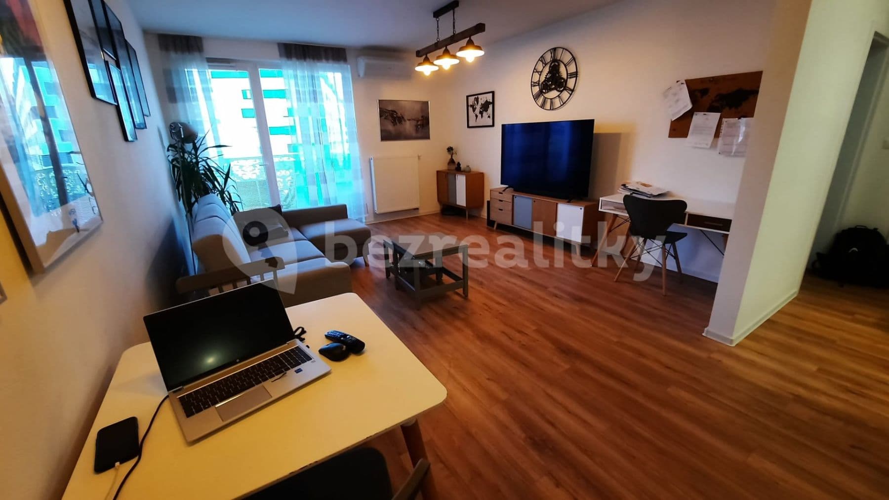 Pronájem bytu 2+1 60 m², Bazová, Ružinov, Bratislavský kraj Pronájem bytu 2+1 60 m², Bazová, Ružinov, Bratislavský kraj