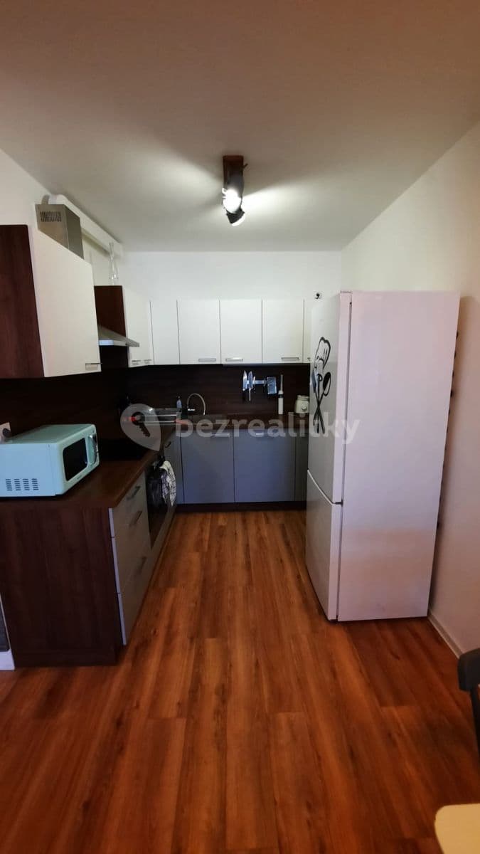Pronájem bytu 2+1 60 m², Bazová, Ružinov, Bratislavský kraj Pronájem bytu 2+1 60 m², Bazová, Ružinov, Bratislavský kraj