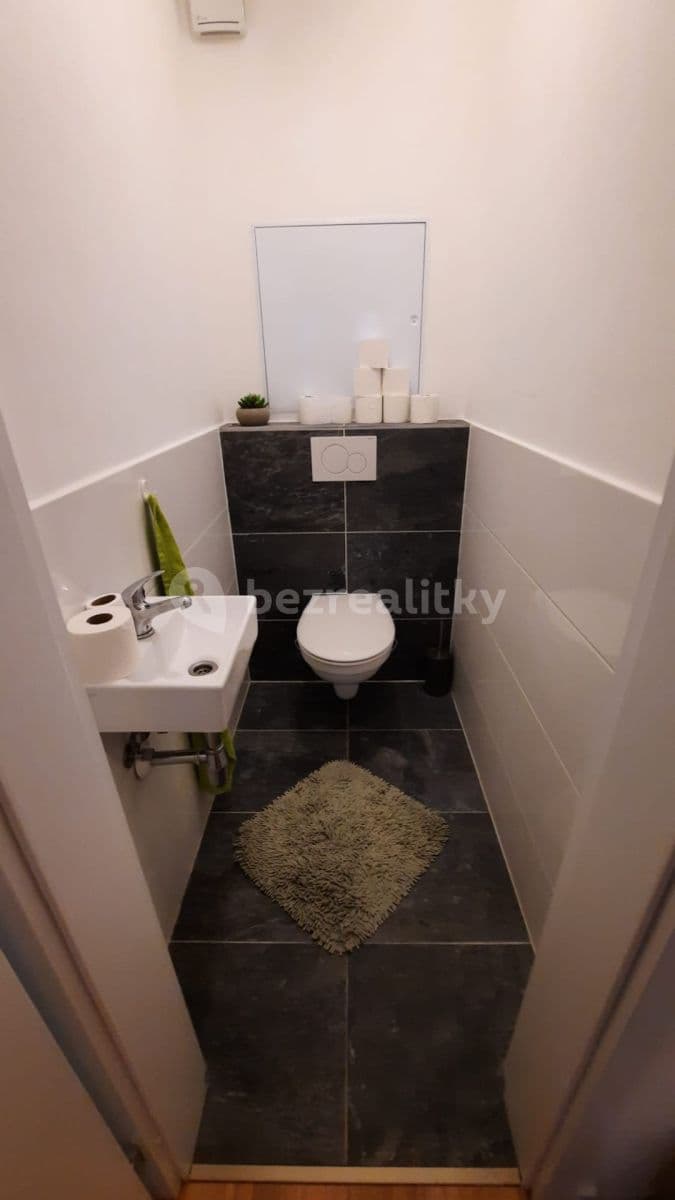 Pronájem bytu 2+1 60 m², Bazová, Ružinov, Bratislavský kraj Pronájem bytu 2+1 60 m², Bazová, Ružinov, Bratislavský kraj