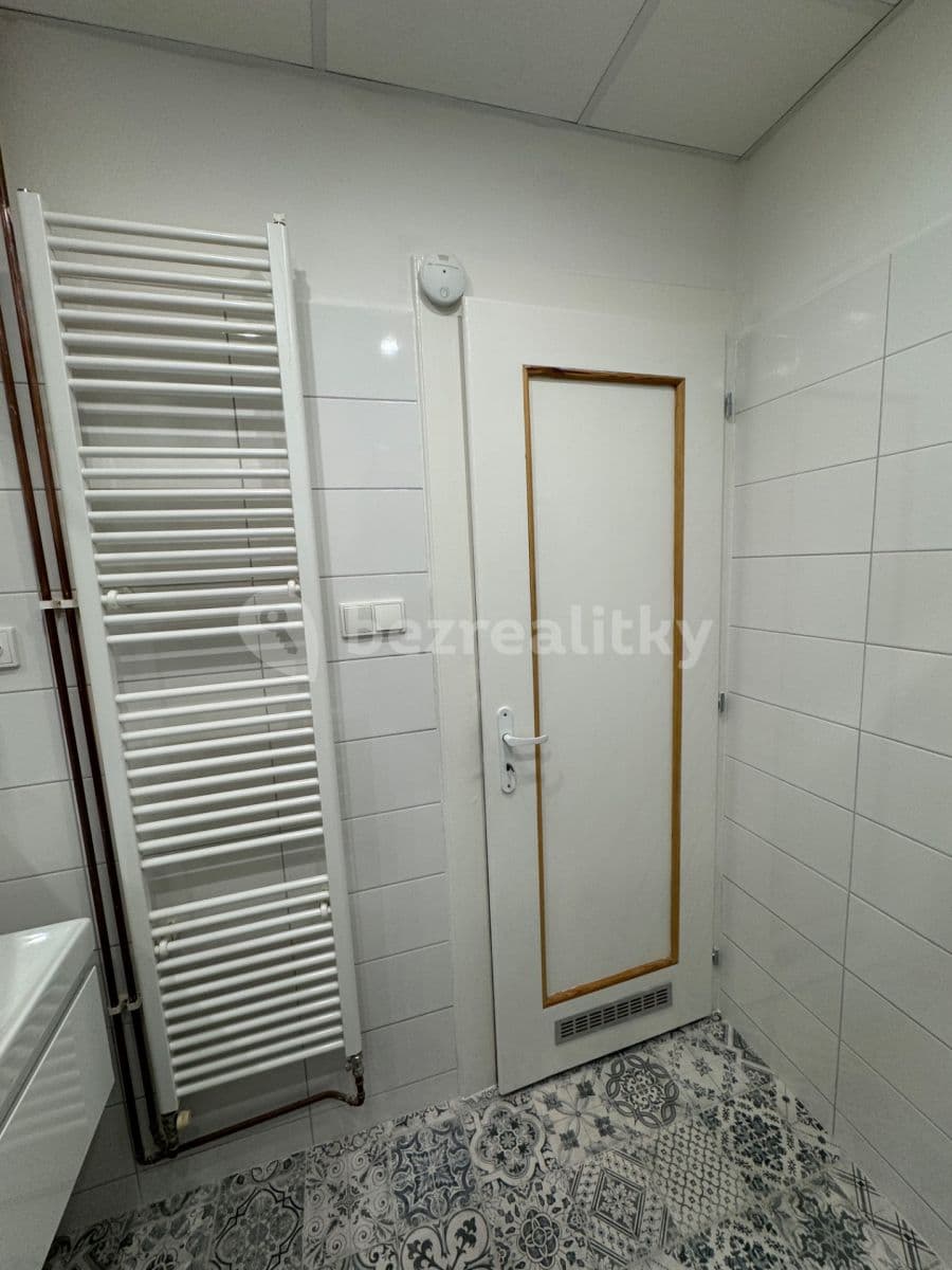 Pronájem bytu 2+1 60 m², Renneská třída, Brno, Jihomoravský kraj Pronájem bytu 2+1 60 m², Renneská třída, Brno, Jihomoravský kraj