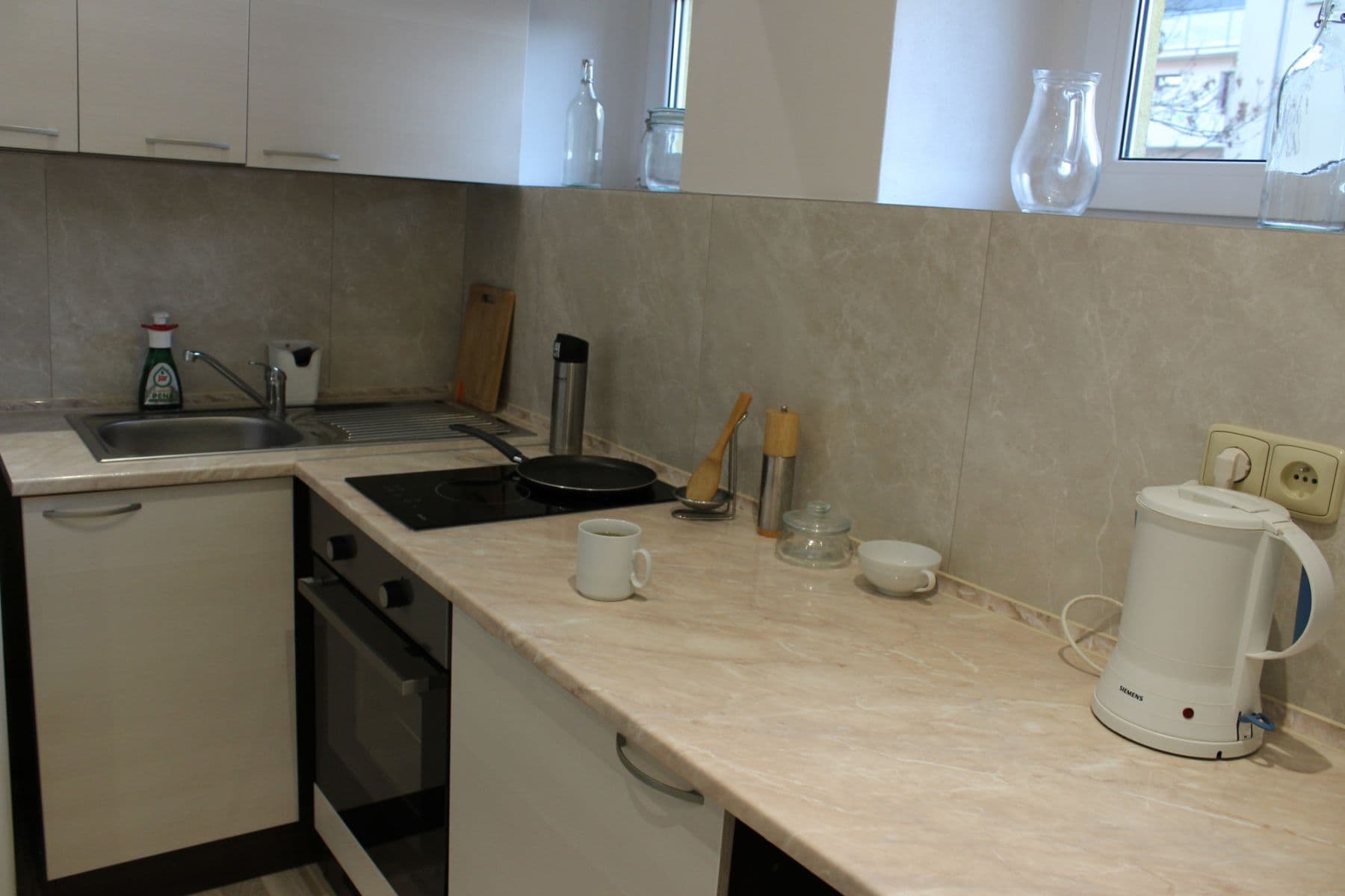 Pronájem bytu 43 m², Renneská třída, Brno, Jihomoravský kraj Pronájem bytu 43 m², Renneská třída, Brno, Jihomoravský kraj