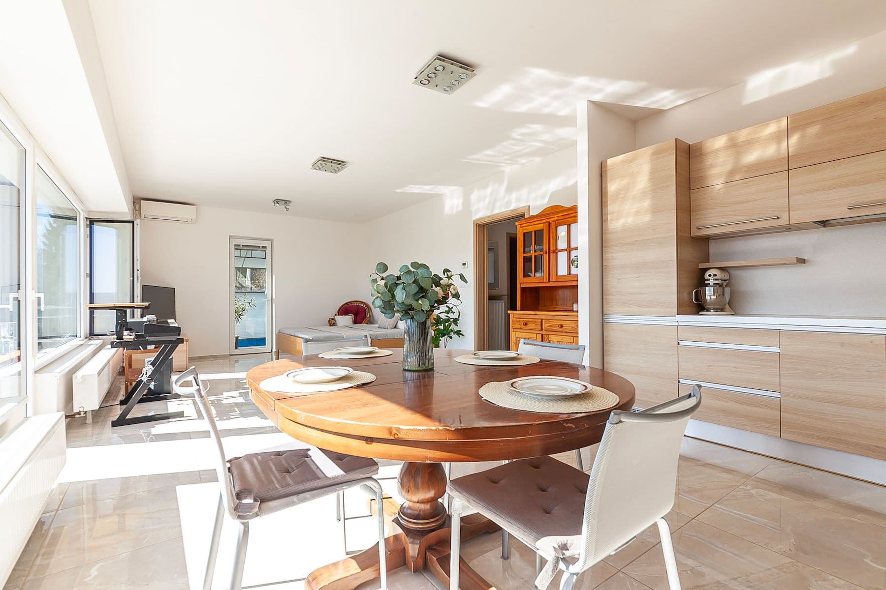 Prodej domu 186 m², pozemek 392 m², Lošetická, Praha, Praha Prodej domu 186 m², pozemek 392 m², Lošetická, Praha, Praha