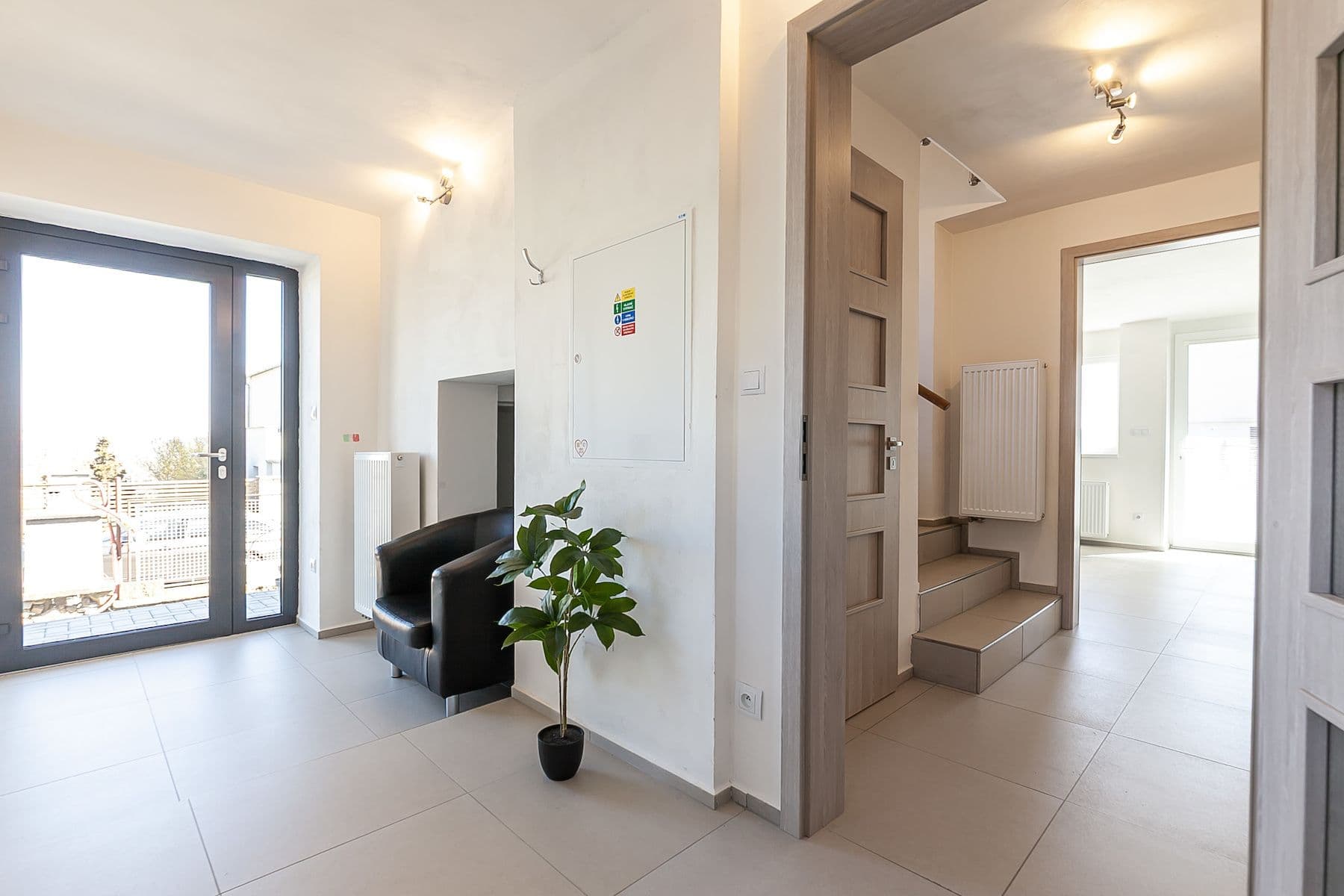 Prodej domu 186 m², pozemek 392 m², Lošetická, Praha, Praha Prodej domu 186 m², pozemek 392 m², Lošetická, Praha, Praha