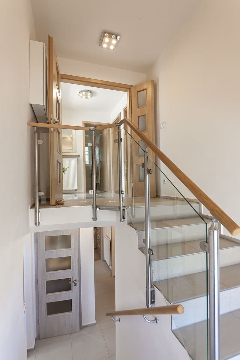 Prodej domu 186 m², pozemek 392 m², Lošetická, Praha, Praha Prodej domu 186 m², pozemek 392 m², Lošetická, Praha, Praha