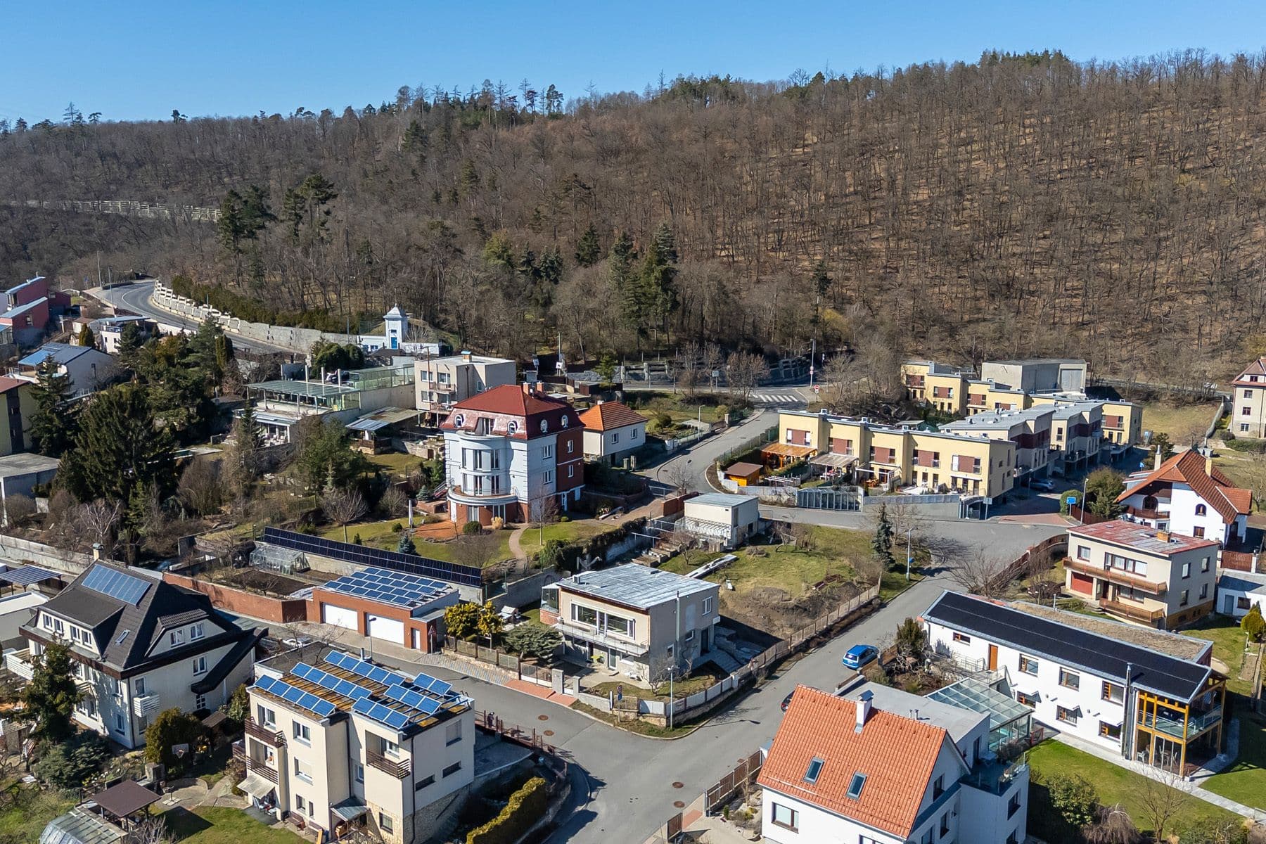 Prodej domu 186 m², pozemek 392 m², Lošetická, Praha, Praha Prodej domu 186 m², pozemek 392 m², Lošetická, Praha, Praha