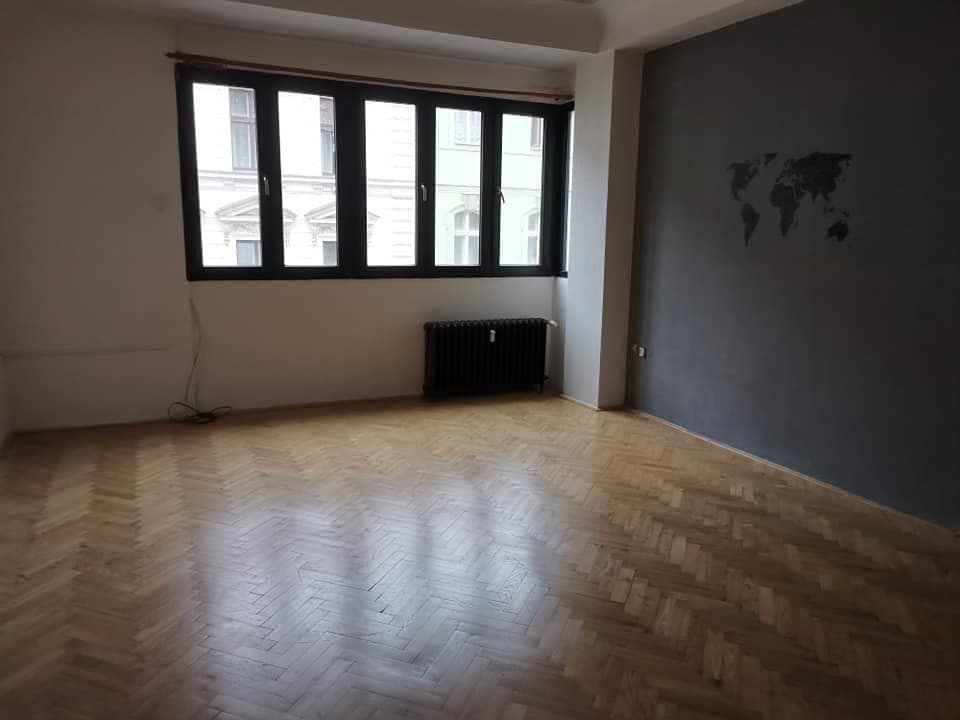 Pronájem bytu 4+1 110 m², Hálkova, Praha, Praha Pronájem bytu 4+1 110 m², Hálkova, Praha, Praha
