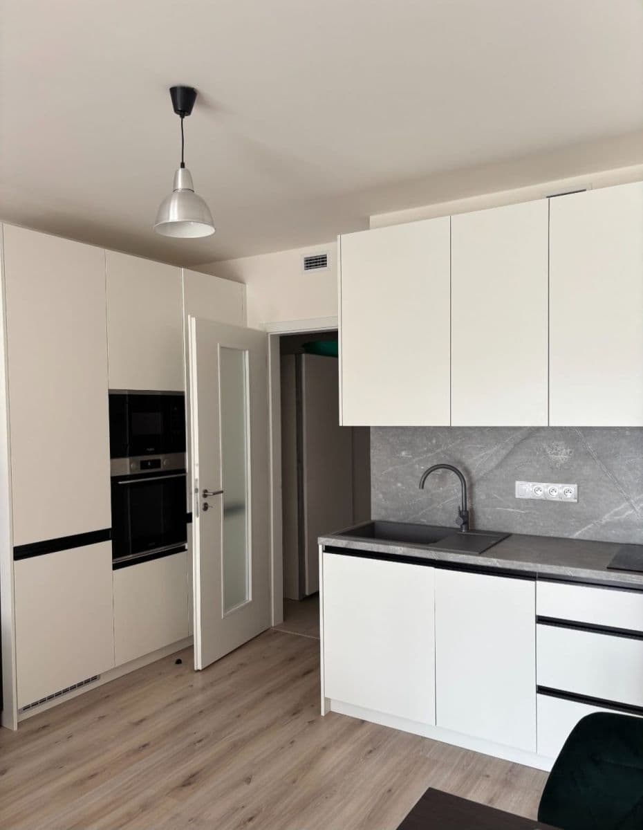 Pronájem bytu 1+kk 35 m², Poděbradská, Praha, Praha Pronájem bytu 1+kk 35 m², Poděbradská, Praha, Praha