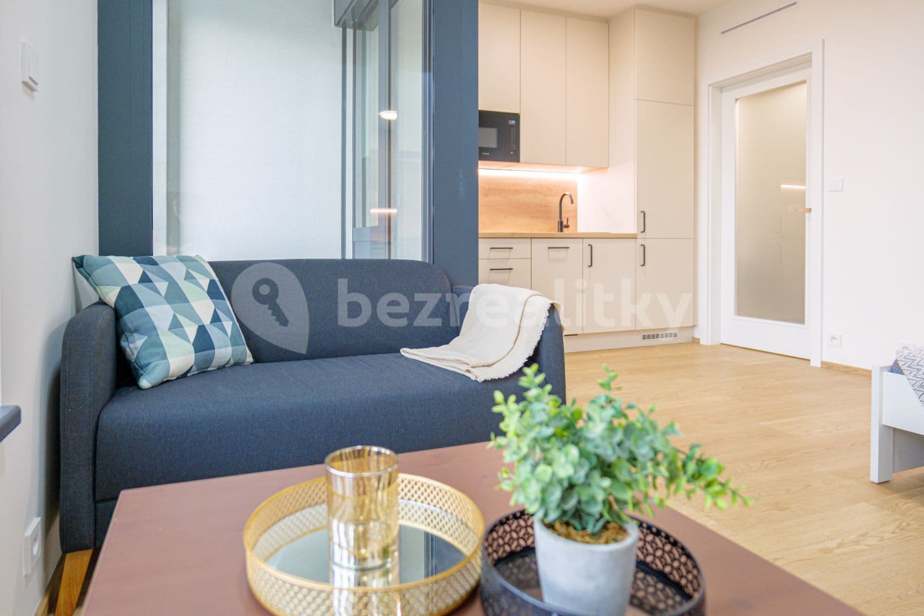 Pronájem bytu 1+kk 34 m², U Lihovaru, Praha, Praha Pronájem bytu 1+kk 34 m², U Lihovaru, Praha, Praha
