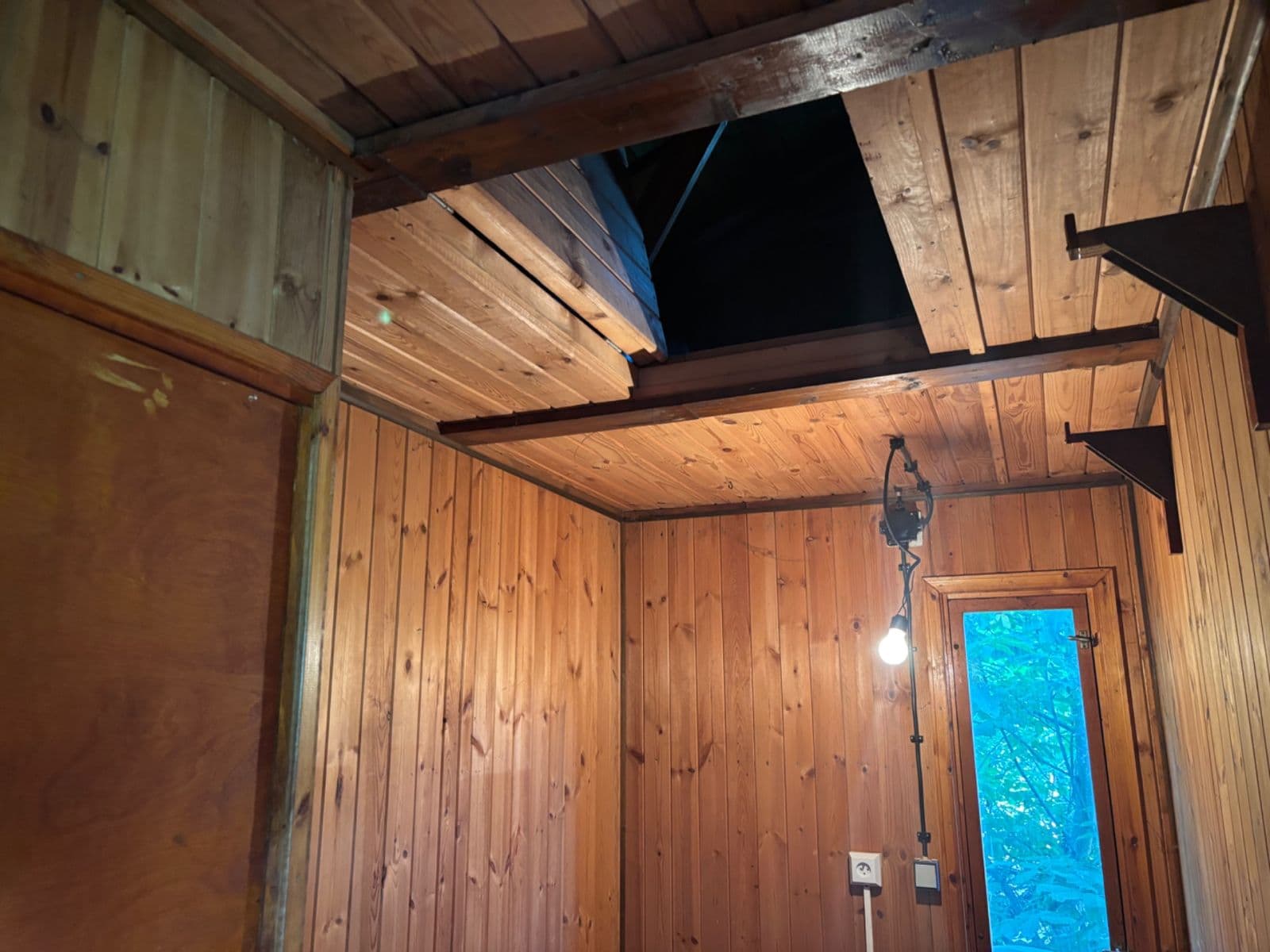 Prodej chaty, chalupy 55 m², pozemek 808 m², Jílové u Prahy, Středočeský kraj Prodej chaty, chalupy 55 m², pozemek 808 m², Jílové u Prahy, Středočeský kraj