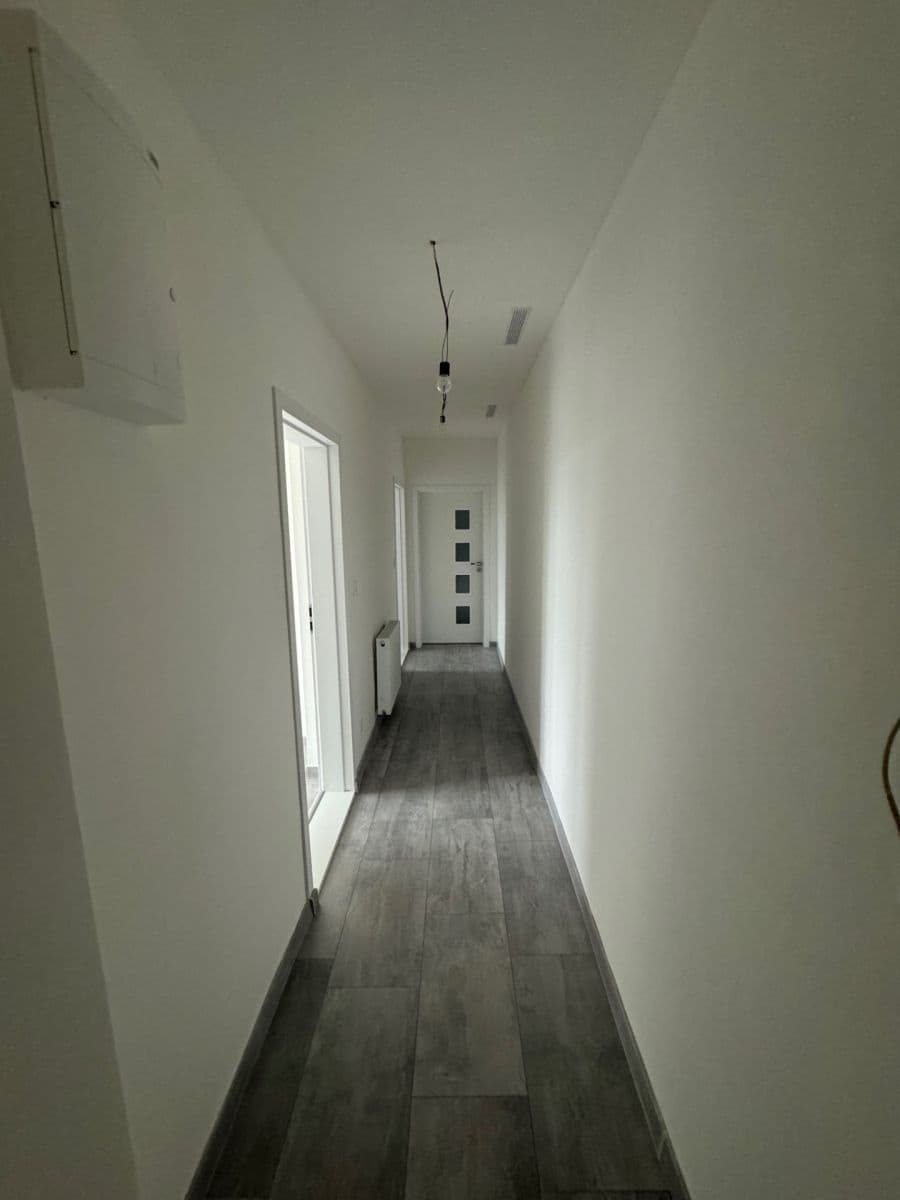 Pronájem bytu 2+1 60 m², Sokolovská, Karlovy Vary, Karlovarský kraj Pronájem bytu 2+1 60 m², Sokolovská, Karlovy Vary, Karlovarský kraj