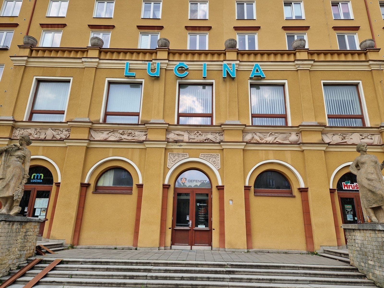 Pronájem nebytového prostoru 30 m², Hlavní třída, Havířov, Moravskoslezský kraj Pronájem nebytového prostoru 30 m², Hlavní třída, Havířov, Moravskoslezský kraj