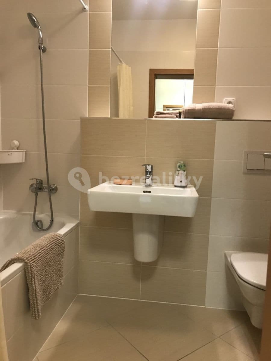Pronájem bytu 1+kk 35 m², Praha, Praha Pronájem bytu 1+kk 35 m², Praha, Praha