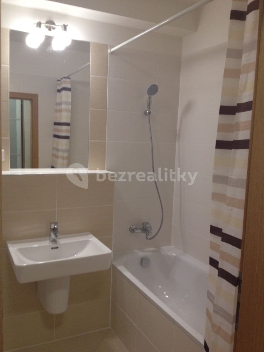 Pronájem bytu 1+kk 35 m², Praha, Praha Pronájem bytu 1+kk 35 m², Praha, Praha