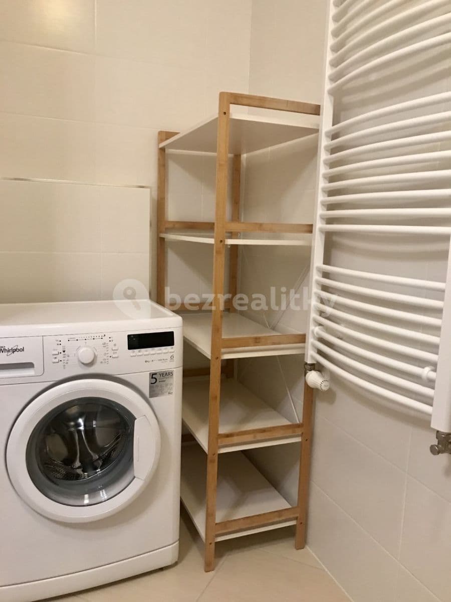 Pronájem bytu 1+kk 35 m², Praha, Praha Pronájem bytu 1+kk 35 m², Praha, Praha