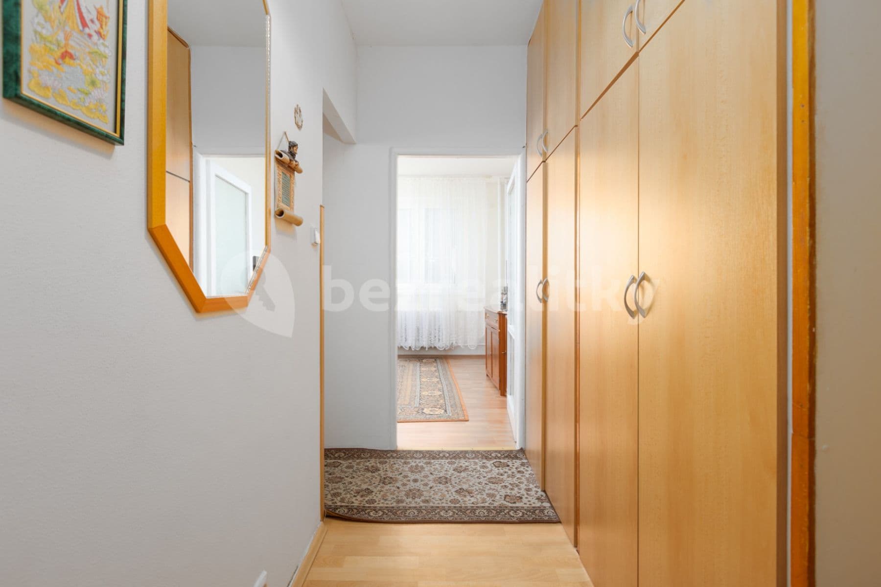 Pronájem bytu 3+1 63 m², Krymská, Karlovy Vary, Karlovarský kraj Pronájem bytu 3+1 63 m², Krymská, Karlovy Vary, Karlovarský kraj