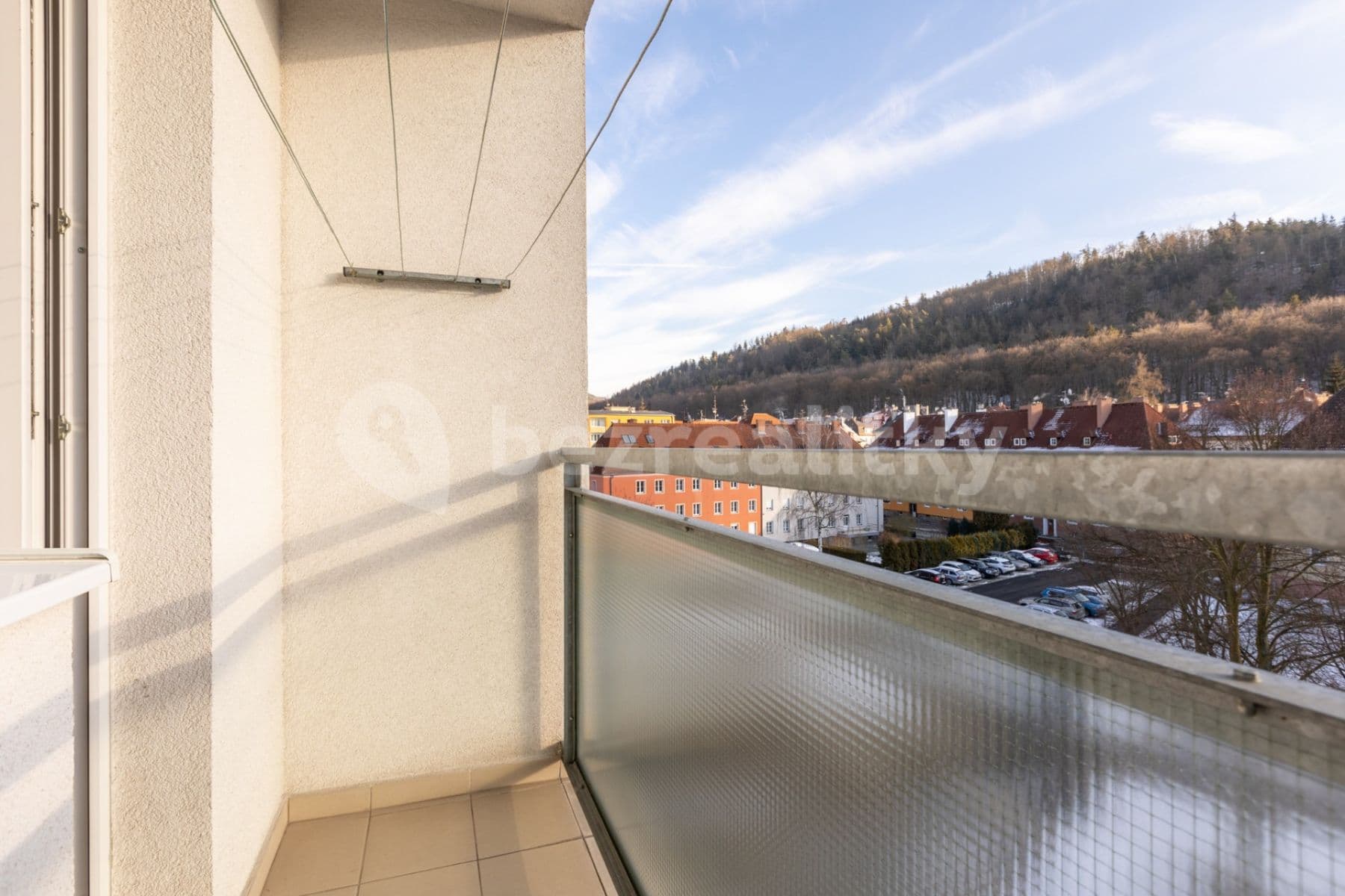 Pronájem bytu 3+1 63 m², Krymská, Karlovy Vary, Karlovarský kraj Pronájem bytu 3+1 63 m², Krymská, Karlovy Vary, Karlovarský kraj
