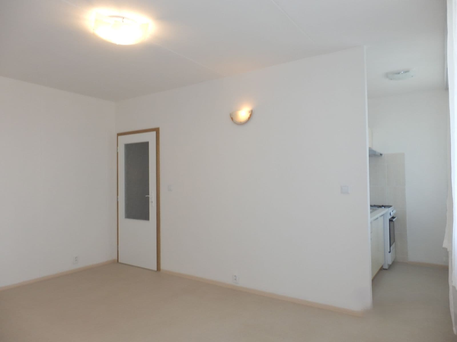 Pronájem bytu 1+1 32 m², Kaplická, Praha, Praha Pronájem bytu 1+1 32 m², Kaplická, Praha, Praha