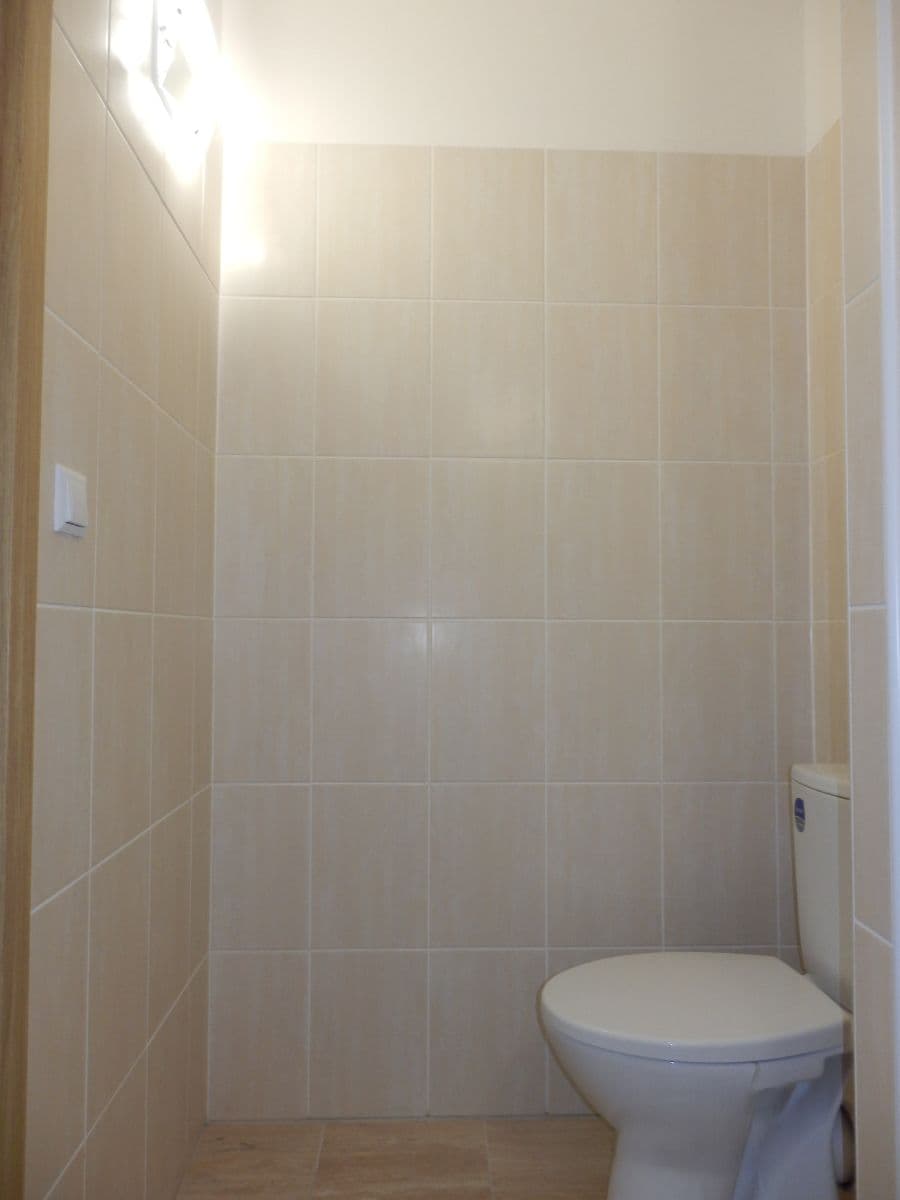 Pronájem bytu 1+1 32 m², Kaplická, Praha, Praha Pronájem bytu 1+1 32 m², Kaplická, Praha, Praha