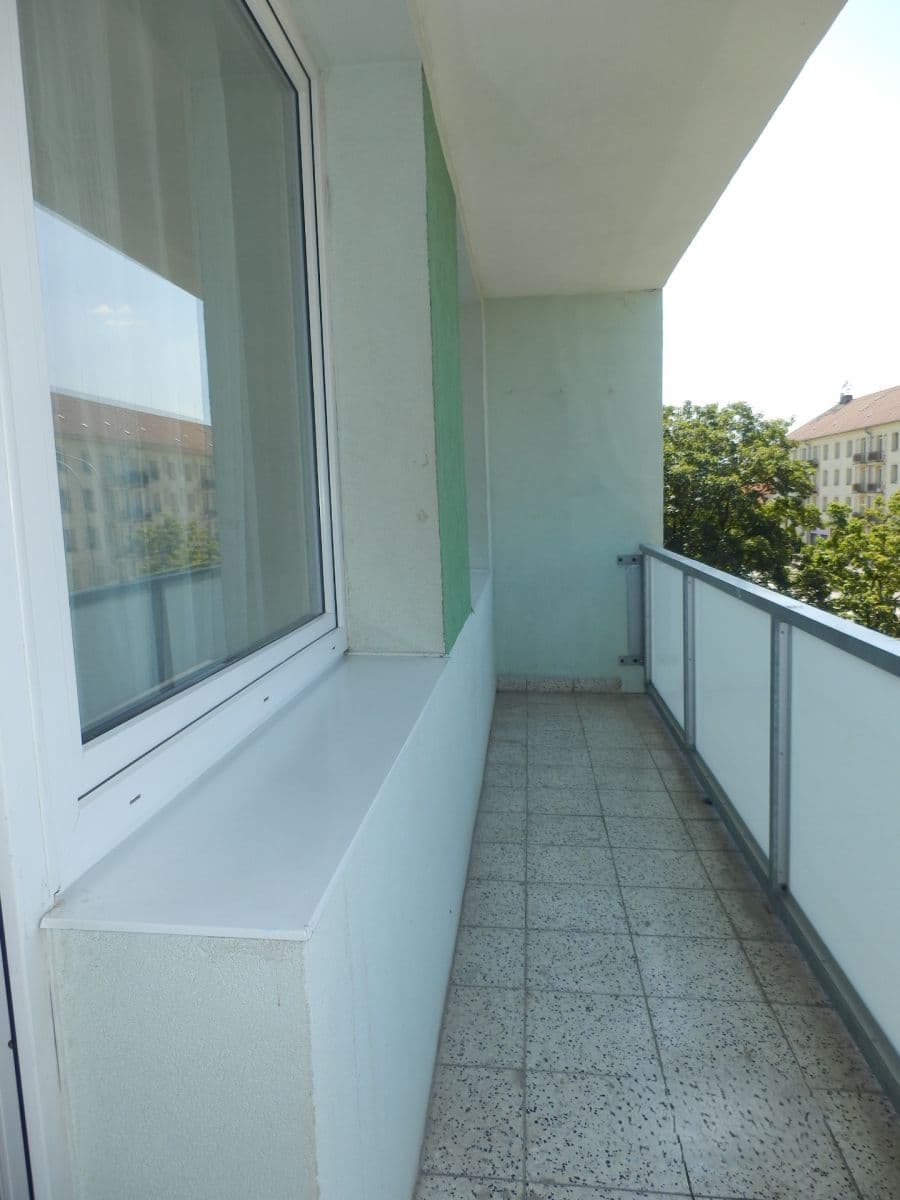 Pronájem bytu 1+1 32 m², Kaplická, Praha, Praha Pronájem bytu 1+1 32 m², Kaplická, Praha, Praha