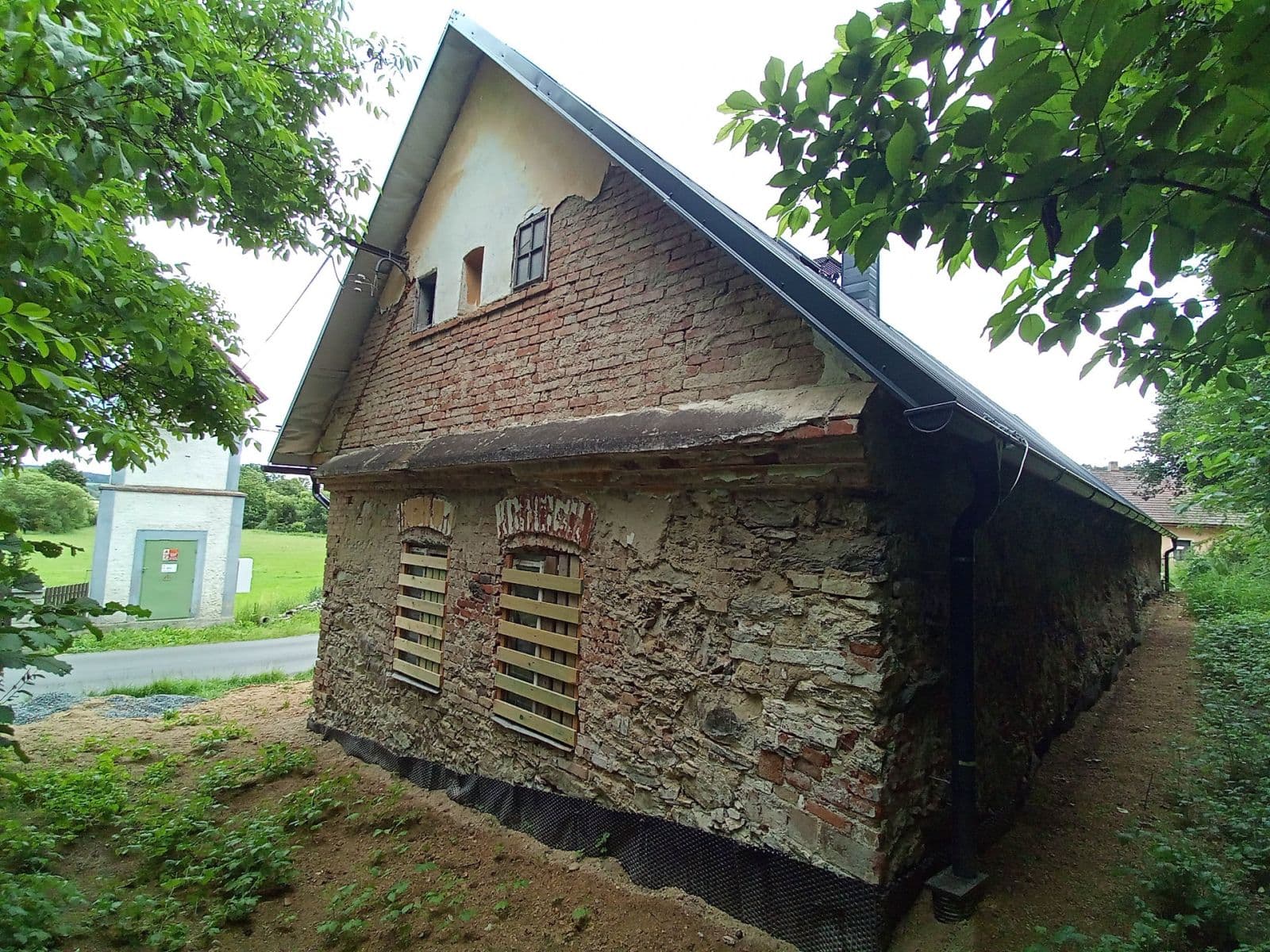 Prodej domu 90 m², pozemek 1.381 m², Srby, Plzeňský kraj Prodej domu 90 m², pozemek 1.381 m², Srby, Plzeňský kraj